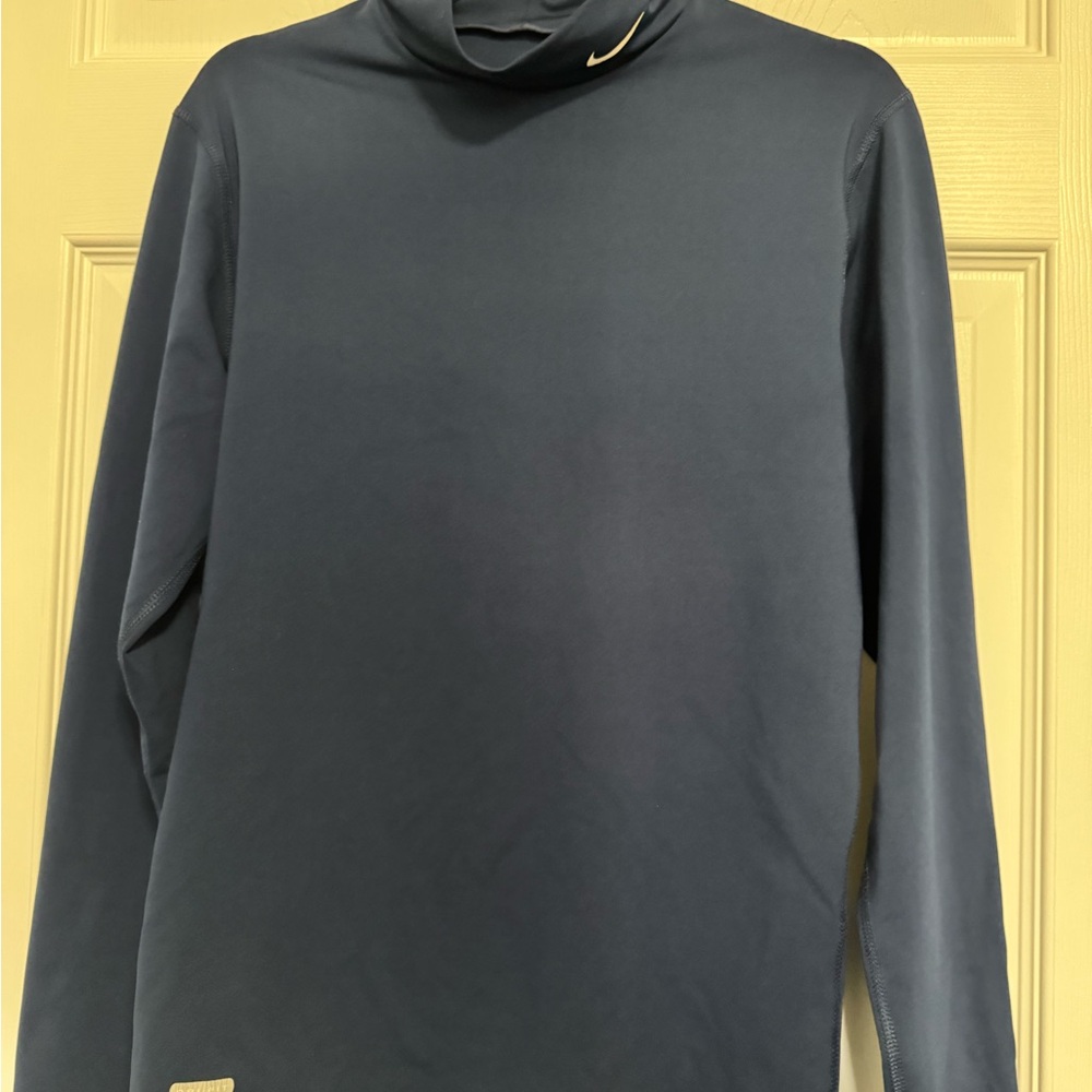 Nike Men's navy blue gym shirt